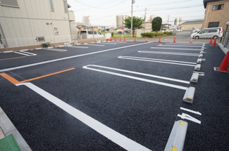 【駐車場】
