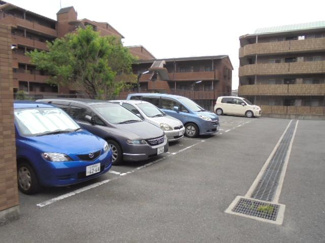 【駐車場】 | 隣に駐車場有★