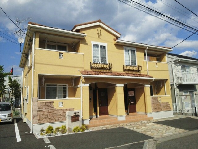 ラ・ペルラ下北沢