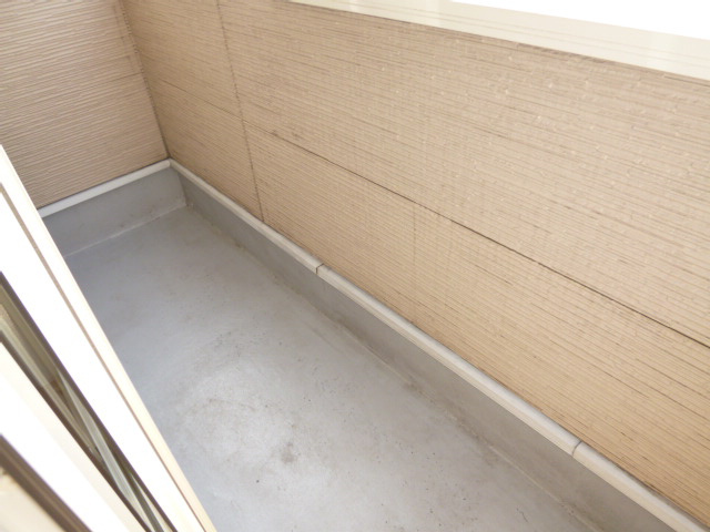 倉敷市福田町古新田のアパートのバルコニー