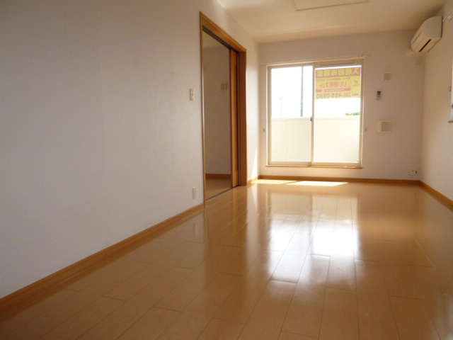 パラッツオ・クォーレＢの居間・リビング|１１.４帖