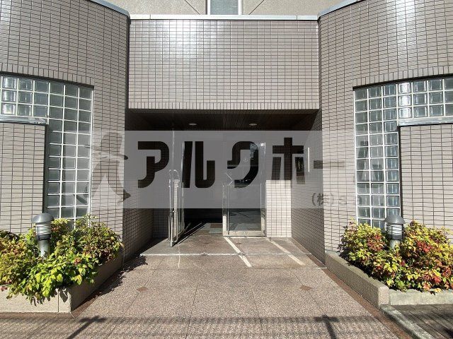 レザン幸喜のエントランス