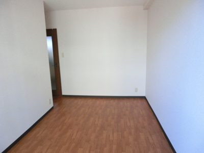 【洋室】 | エクレール衣掛