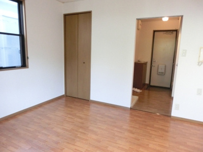 【洋室】 | 月見山サンハイム