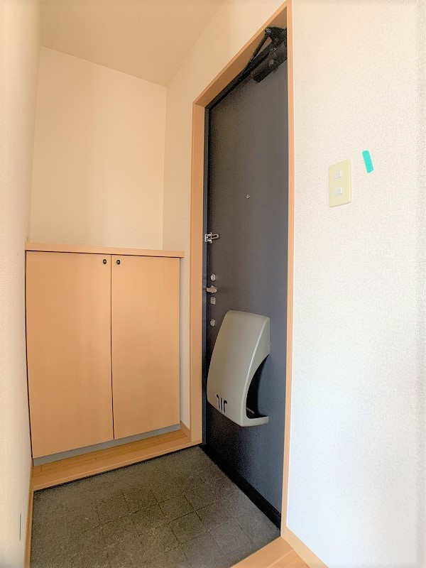 グランディールMの玄関