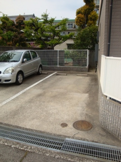【駐車場】