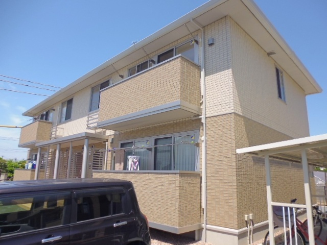 アドラブールFの外観