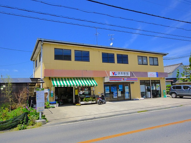吉本店舗（加茂町兎並船屋）の外観