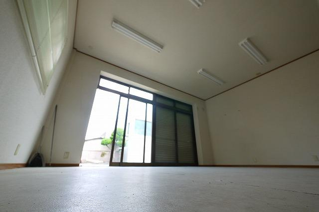 吉本店舗の内装