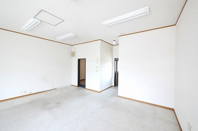 吉本店舗の内装