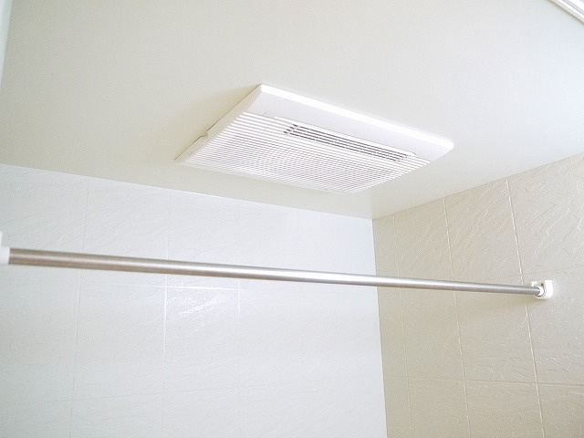 ラ・セゾンの設備|浴室乾燥機