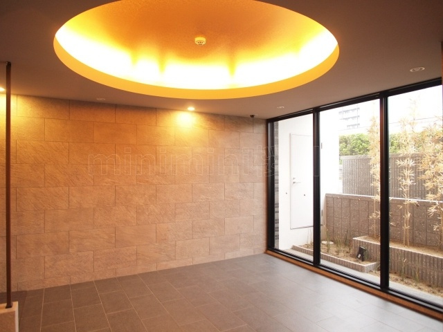 LA MAISON VERTEのエントランス