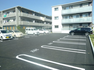 【駐車場】 | リラフォート白坂