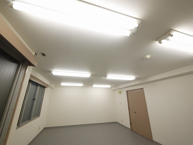 千曲ビルの内装