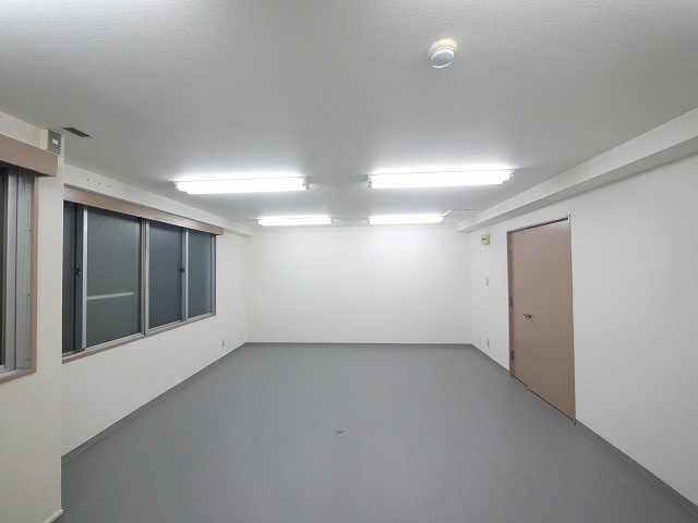 千曲ビルの内装