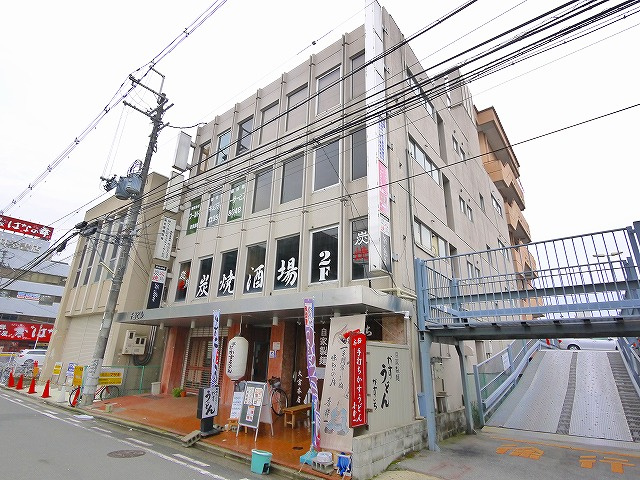 千曲ビルの外観