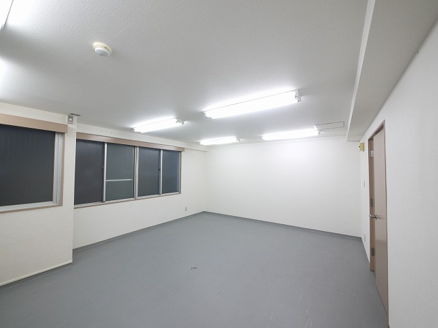 千曲ビルの内装