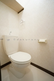 【トイレ】 | リープ・ブルーメⅢ | お掃除もラクラクな節水型トイレを設置