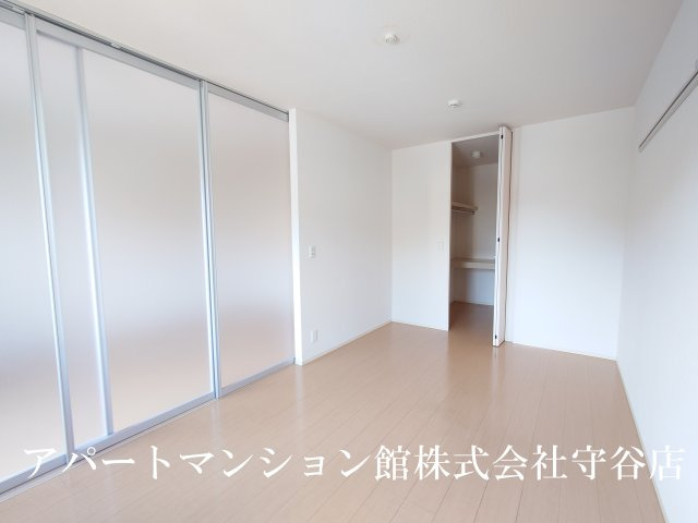 グランメゾン美園の寝室