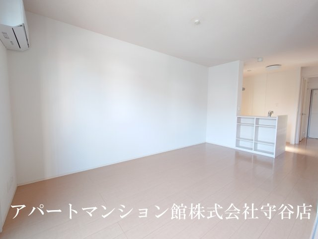 グランメゾン美園の居間・リビング
