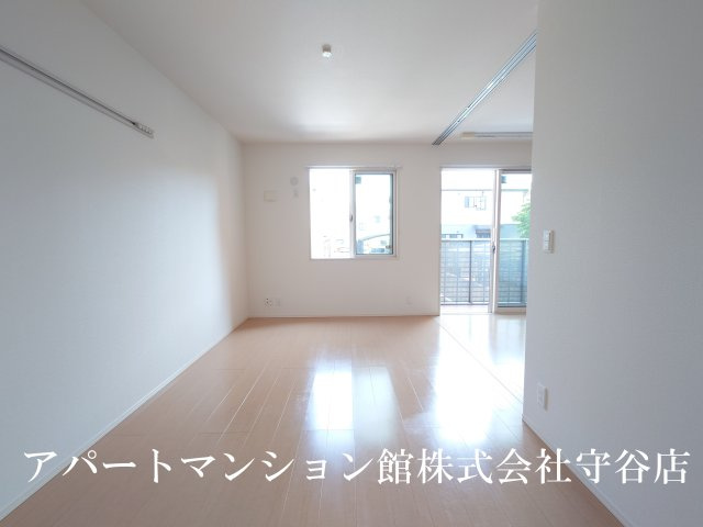 グランメゾン美園の居間・リビング