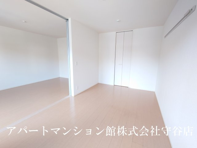 グランメゾン美園の洋室