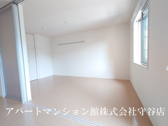 グランメゾン美園の洋室
