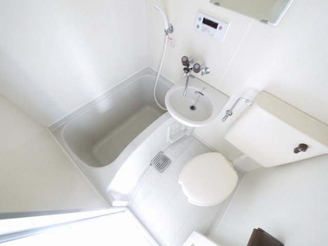 アミティ西大寺Ｐ８の浴室