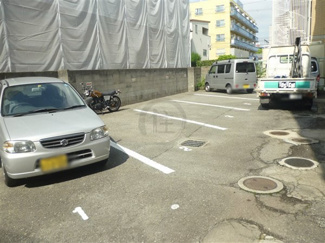 【駐車場】 | 平面駐車場