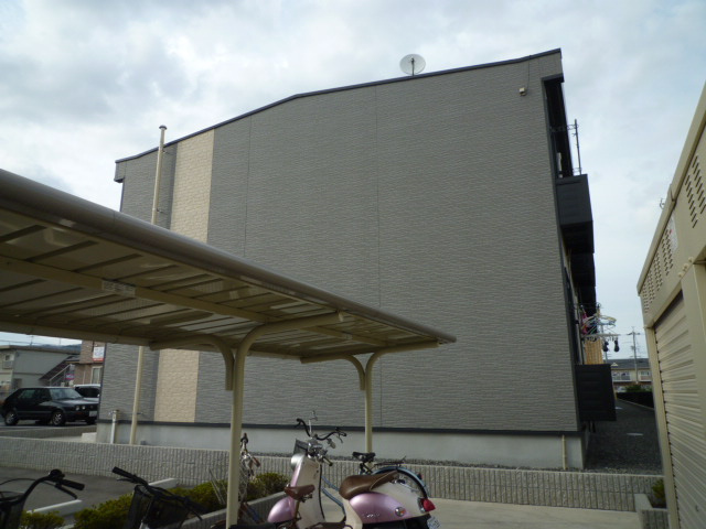 倉敷市上東のアパートの外観