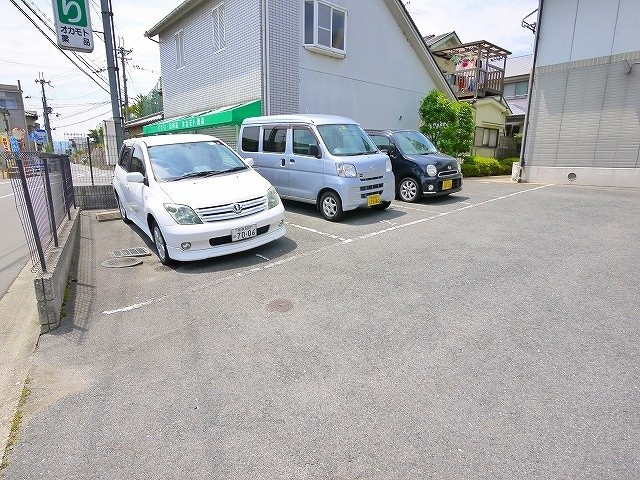 セジュール壱番館Kの駐車場|駐車場です