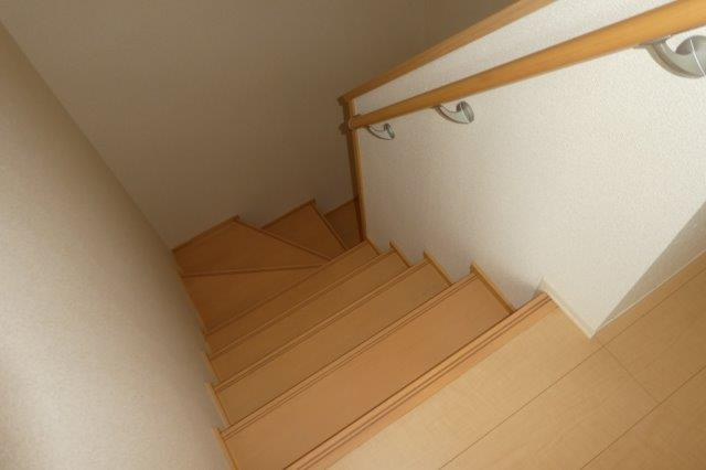 プリムヴェール大内Ｂの内装|階段