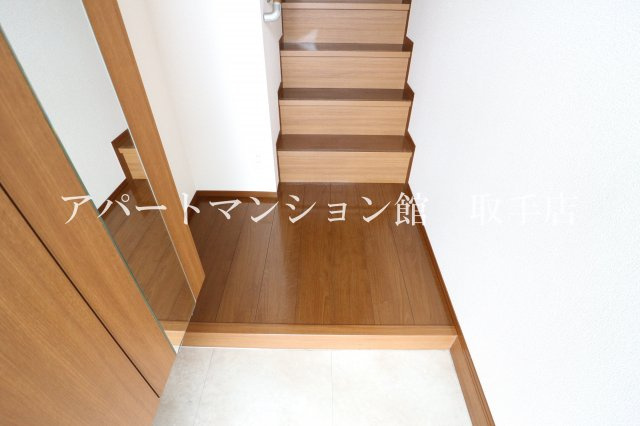 メゾン・ド・ソレイユの玄関