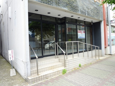 【エントランス】 | 松島店舗