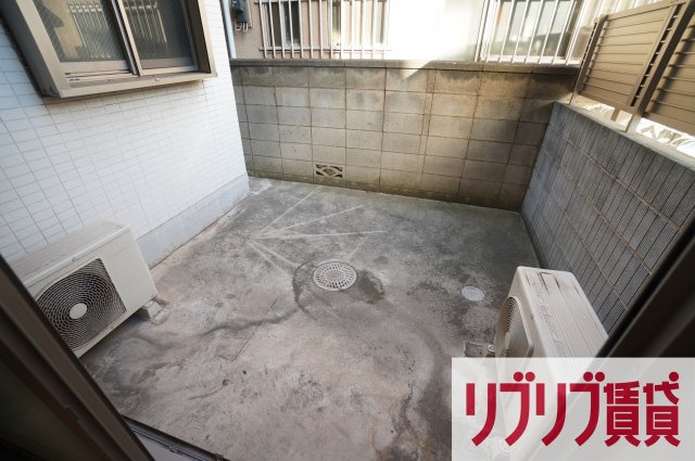 Riria本千葉弐番館のバルコニー