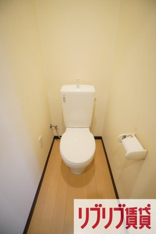 Riria本千葉弐番館のトイレ