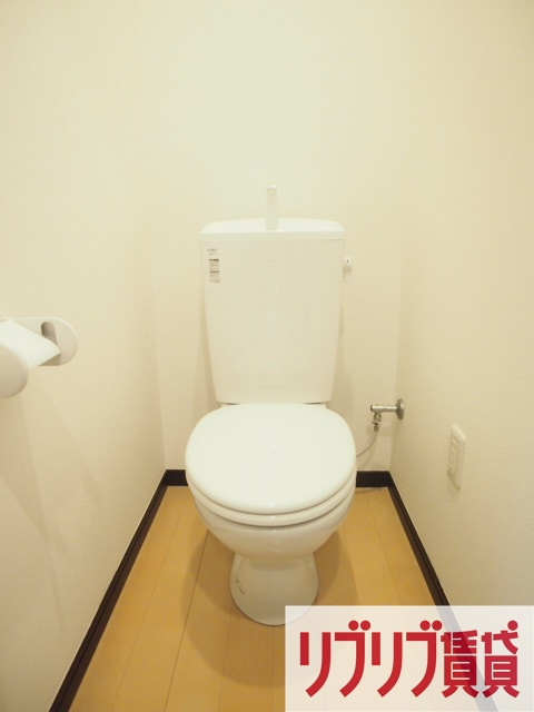 Riria本千葉弐番館のトイレ