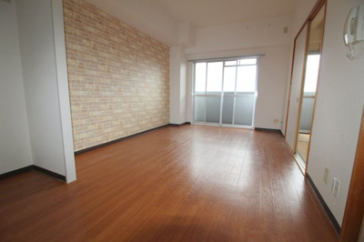 【居間・リビング】 | ユーコート豊中 | 別室の写真使用