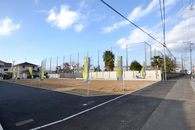 クロワールタウン久米田　岸和田市池尻町　新築戸建の前面道路含む現地写真|全区画南向き角地あり