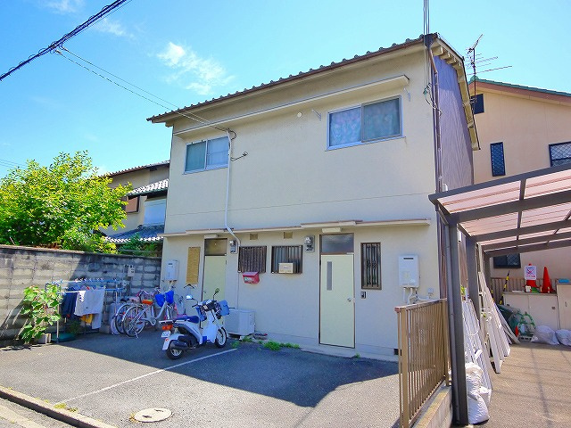 中島新二貸家（奥芝町）の外観