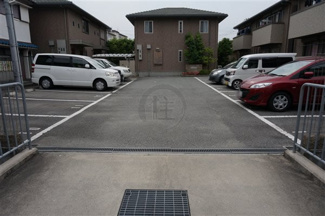【駐車場】 | 平面駐車場