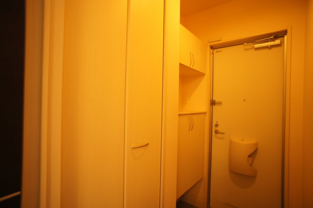 サンライズ東Aの玄関