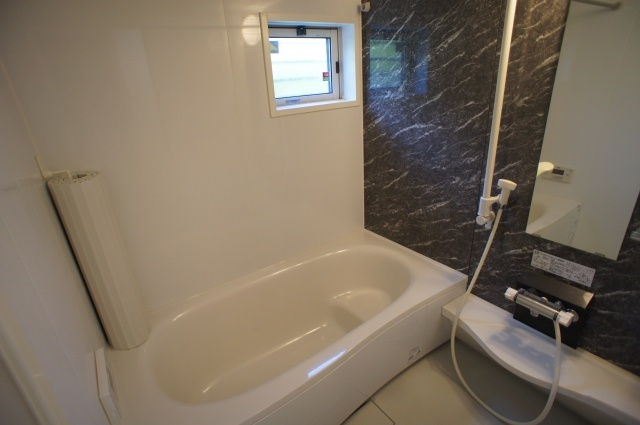 サンライズ東Aの浴室