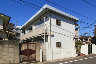 【外観】 | 閑静な住宅街に立地する女性限定の物件です。