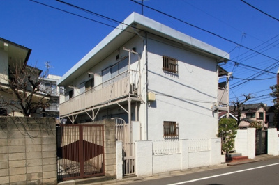 【外観】 | トーシンコーポ | 閑静な住宅街に立地する女性限定の物件です。