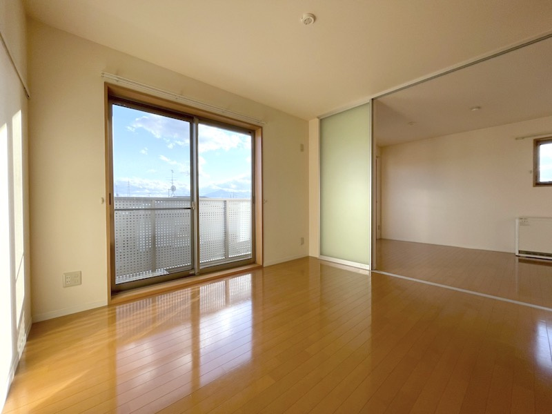 メゾンマスト盛南Ⅰの寝室