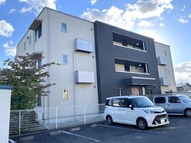 ラ・ペルラ下北沢