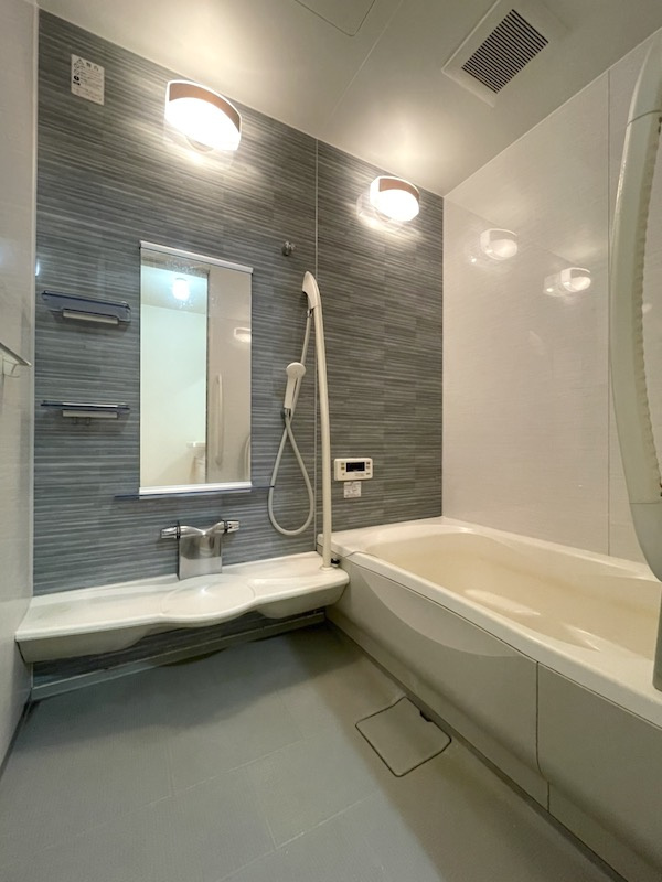 メゾンマスト盛南Ⅰの浴室