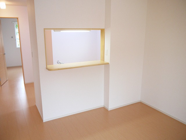 サン　フォレストの居間・リビング