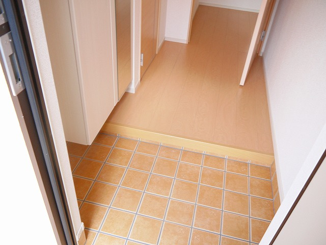 サン　フォレストの玄関